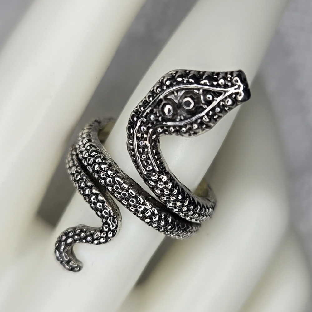 Snake Ring with Textured Scales